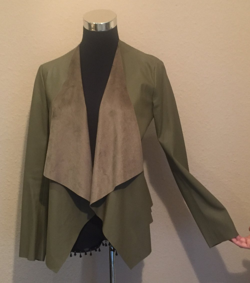 Zara Basic Kunstleder Jacke Cardigan Gr.S Khaki mit Wasserfall Kragen