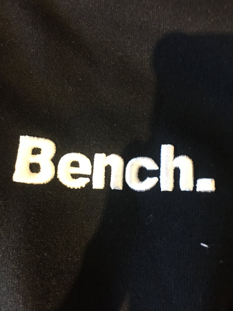 Bench Trainingsjacke Gr.S /176 kuschelig und etwas länger
