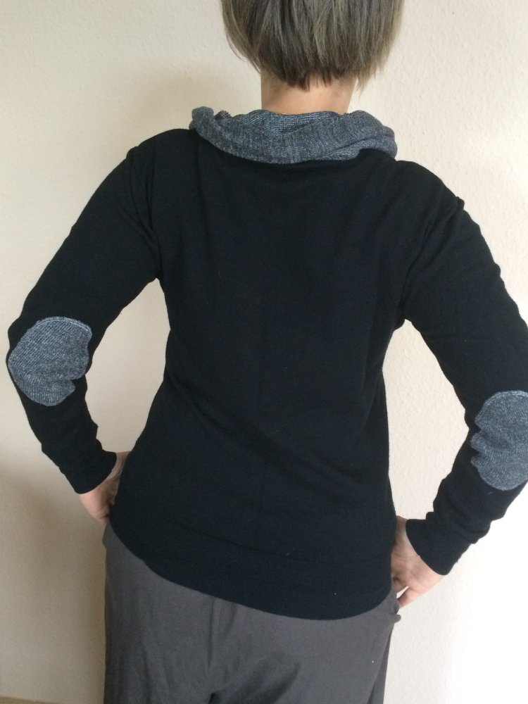 Dress & Go Pullover Gr.L mit Hoodie Kragen Gr.M 50% Wolle mit Ellenbogen Patche
