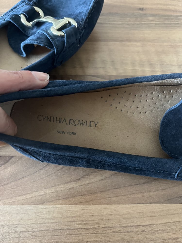 Cynthia Rowley Wild Leder Ballerina Loafer Gr.39 Navy Seeker mit Gold Schnalle und Sohlen im T / Doppel D Stil