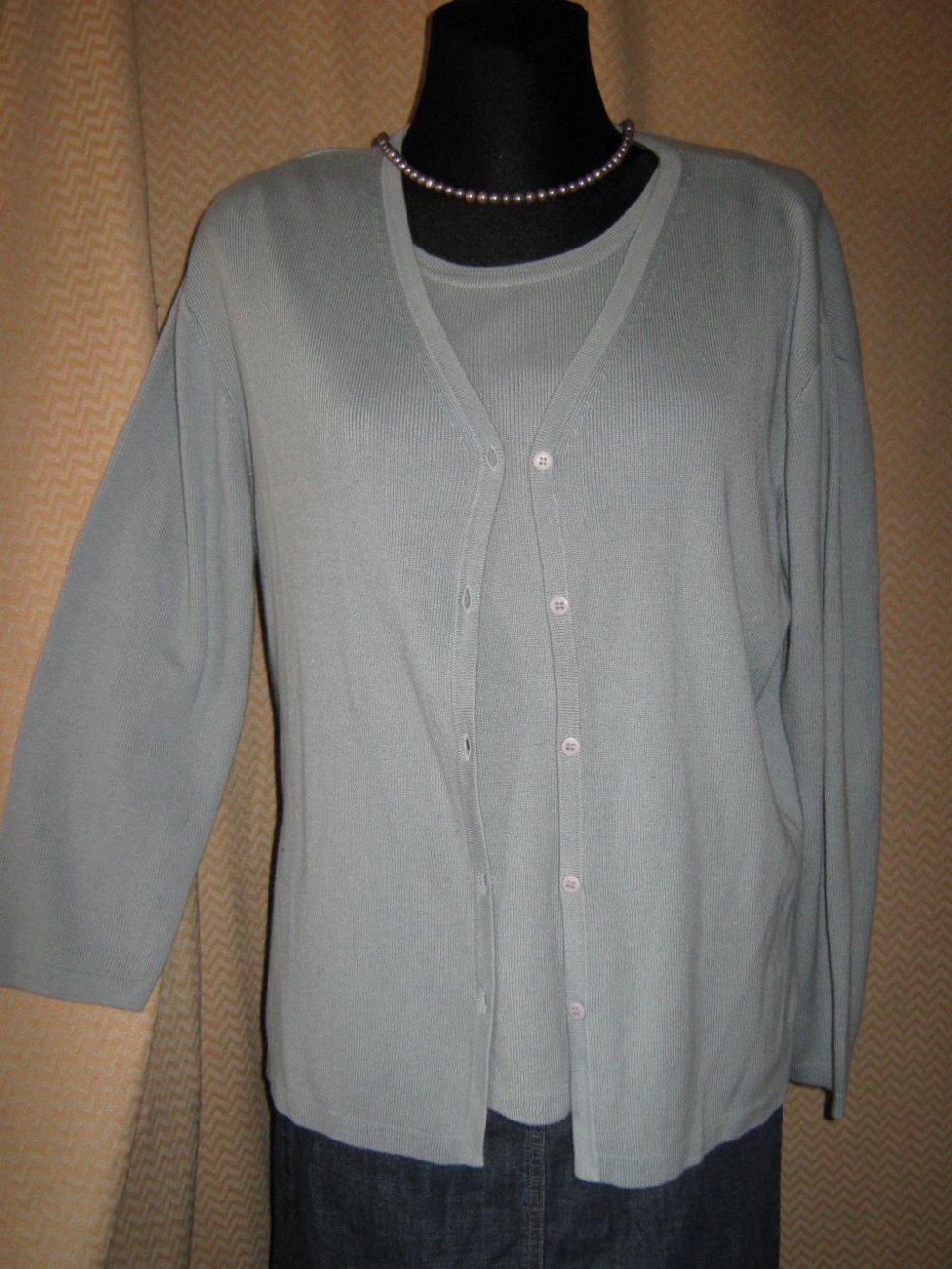  NEU * Edel * klassisch * Feinstrick- Pullover ohne Arm 