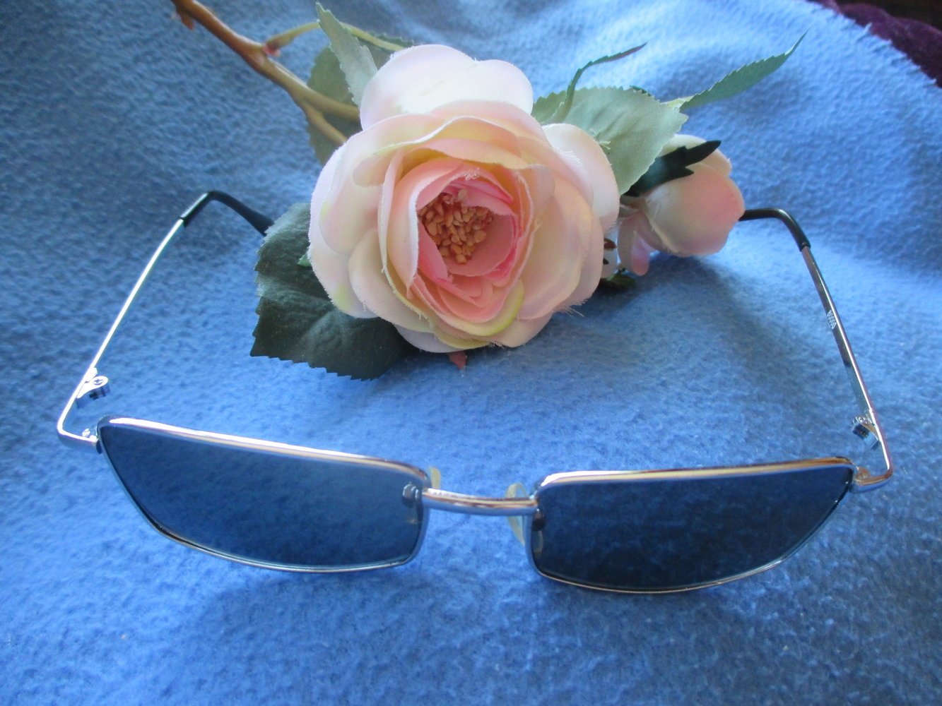 NEU * Ausgefallen * modern * Blogger * Retro * Pin- up * Rockabilly- Style * Boho Look * DESIGNER * Made in Italy * Sonnenbrille * Sun Glasses * Silber- Metall *
