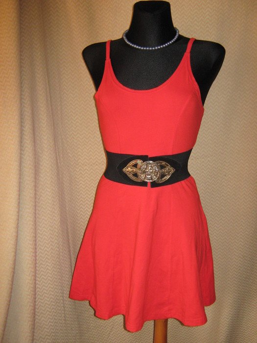 Sexy * Salsa- Style * Spaghetti-Träger * DESIGNER * Bodycon * Mini- Kleid * Gr. 34- 36/ XS- S * leuchtend * rot *