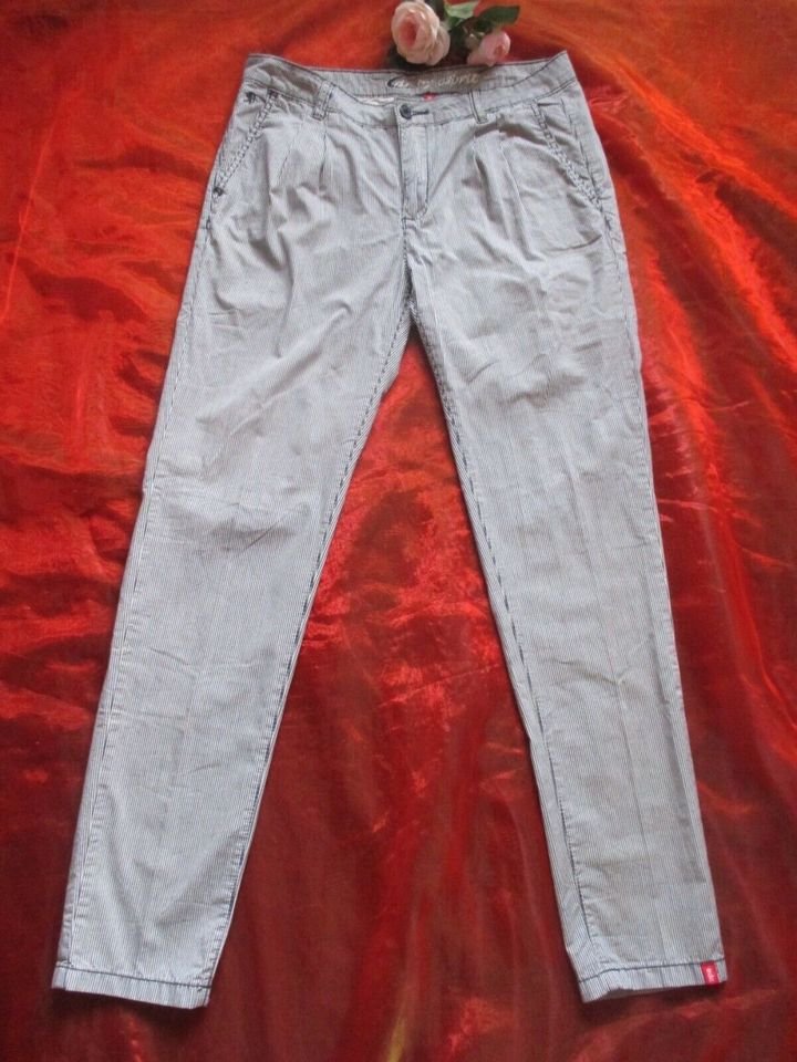 NEU * Marine Maritim * Sailor * Matrosen- Style * feine Streifen * High Waist * Bundfalten * Hose 