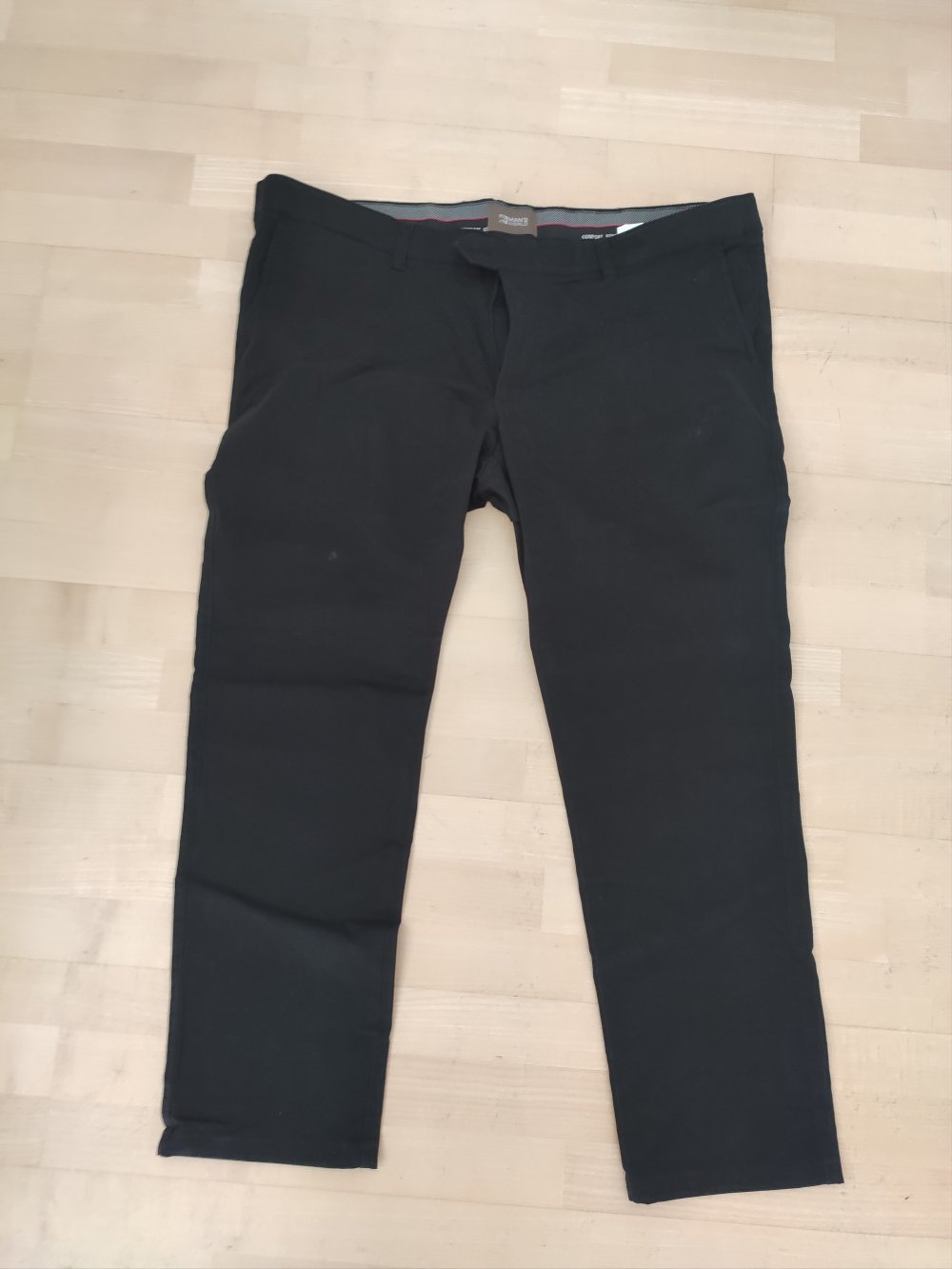 Dunkle Herrenhose Man's World Gr 30
