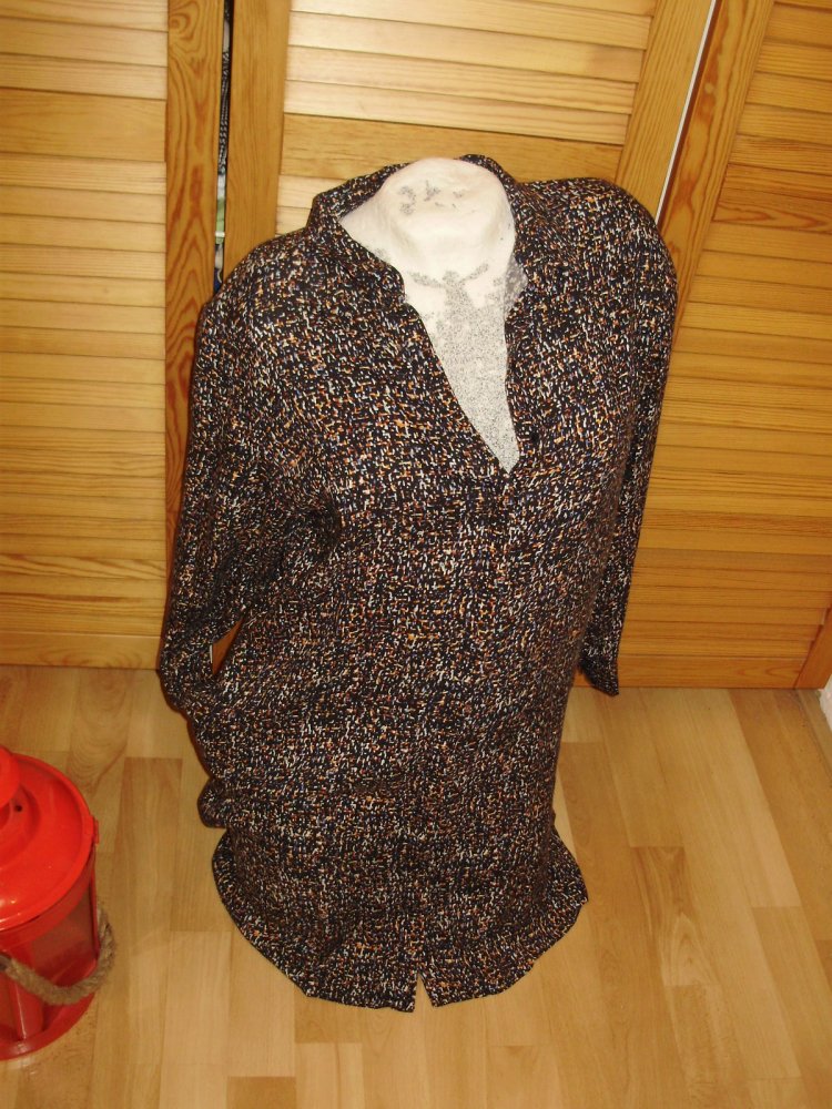 Cos Kleid midi Knopfleiste Hemdblusen Kleid Muster M