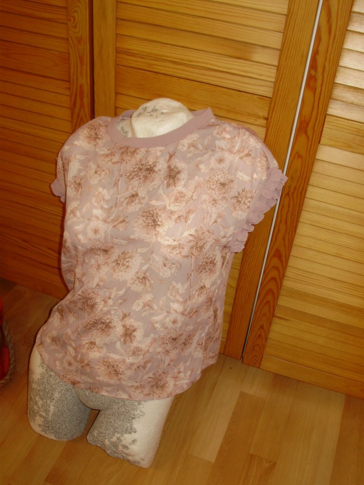 Tahari Blusen Shirt rose Muster ausgefallen romantisch S