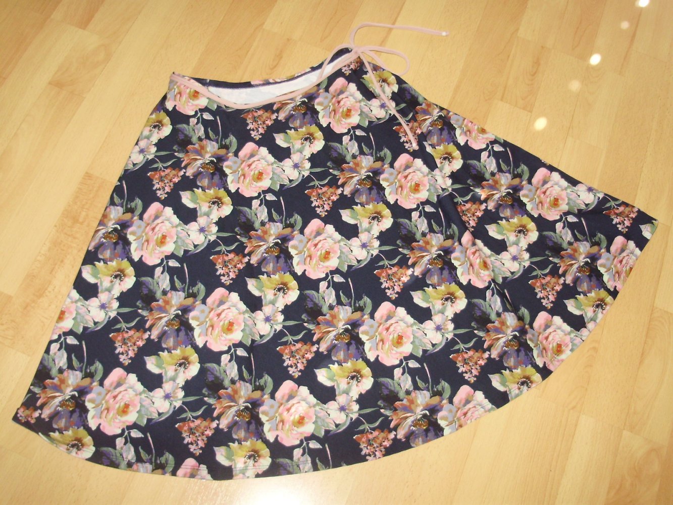 Rock midi ausgestellt Stretch Blumen bunt S Neu Etikett
