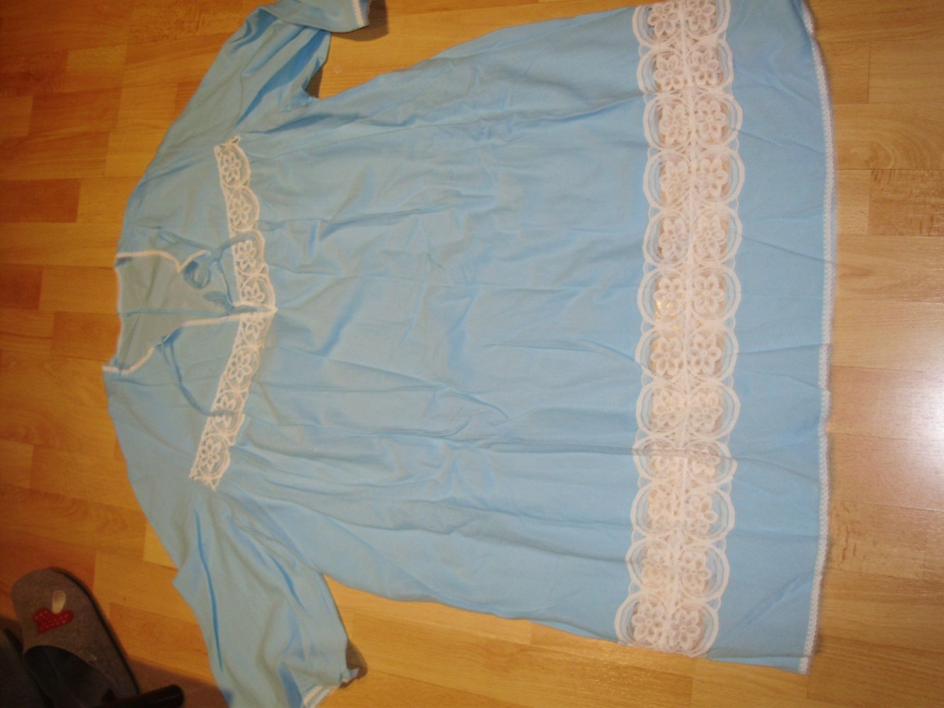 Nachthemd hellblau Spitze warm LA 54