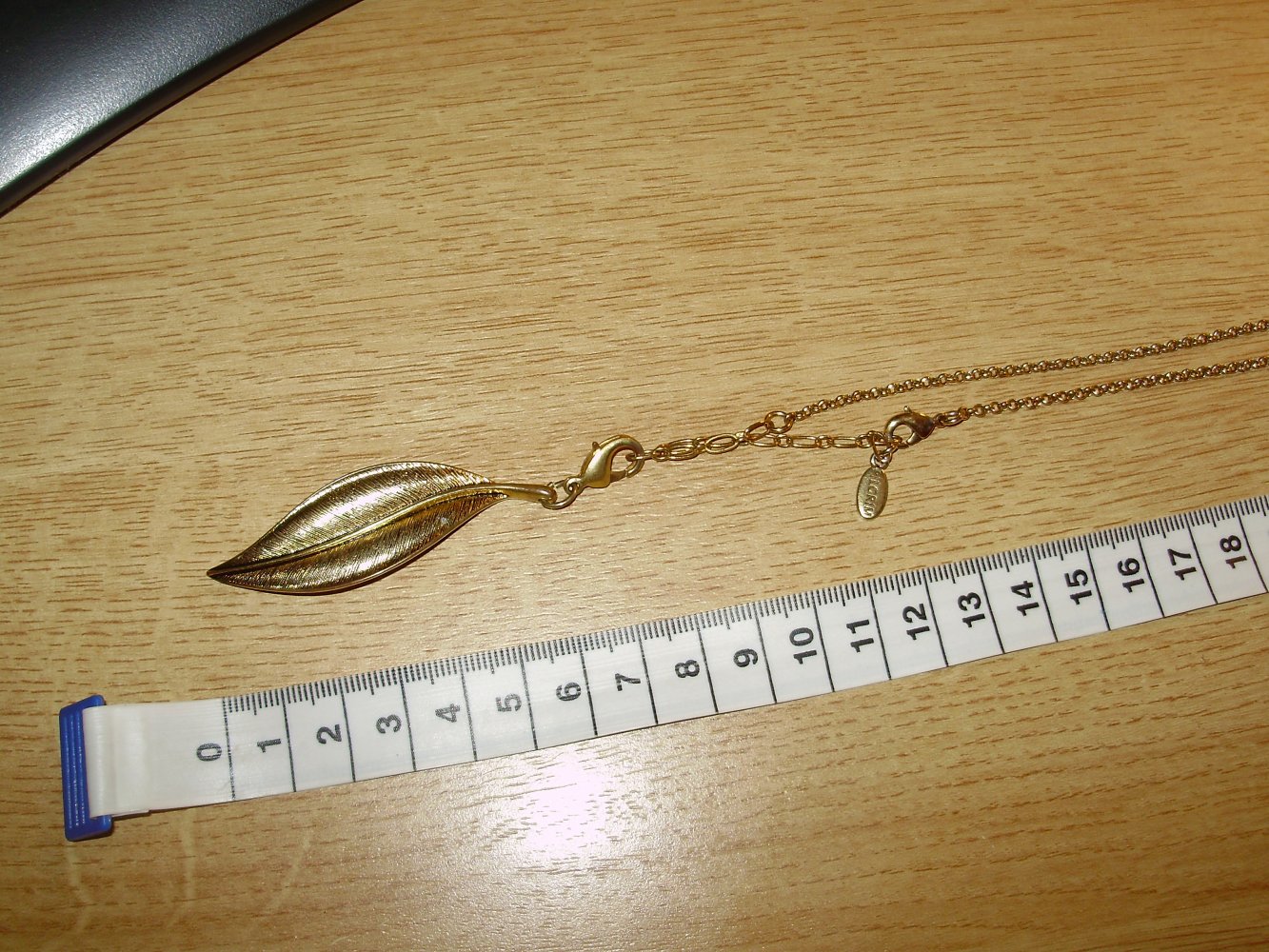 Pilgrim Kette golden + Federanhänger 8 cm wie neu
