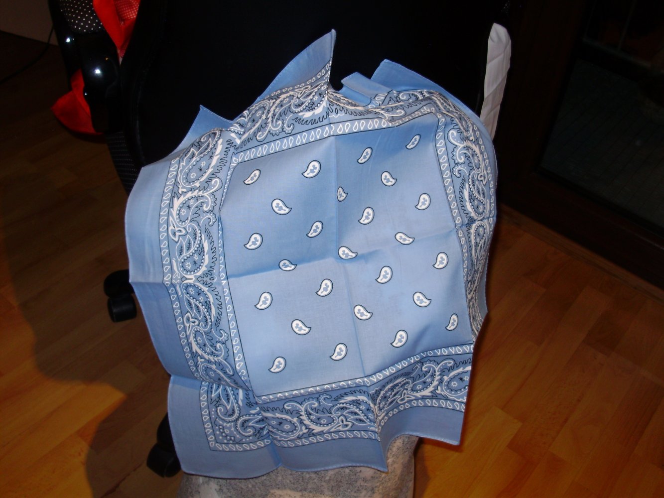 Tuch Baumwolle hellblau weiß Muster 50x 50 NEU