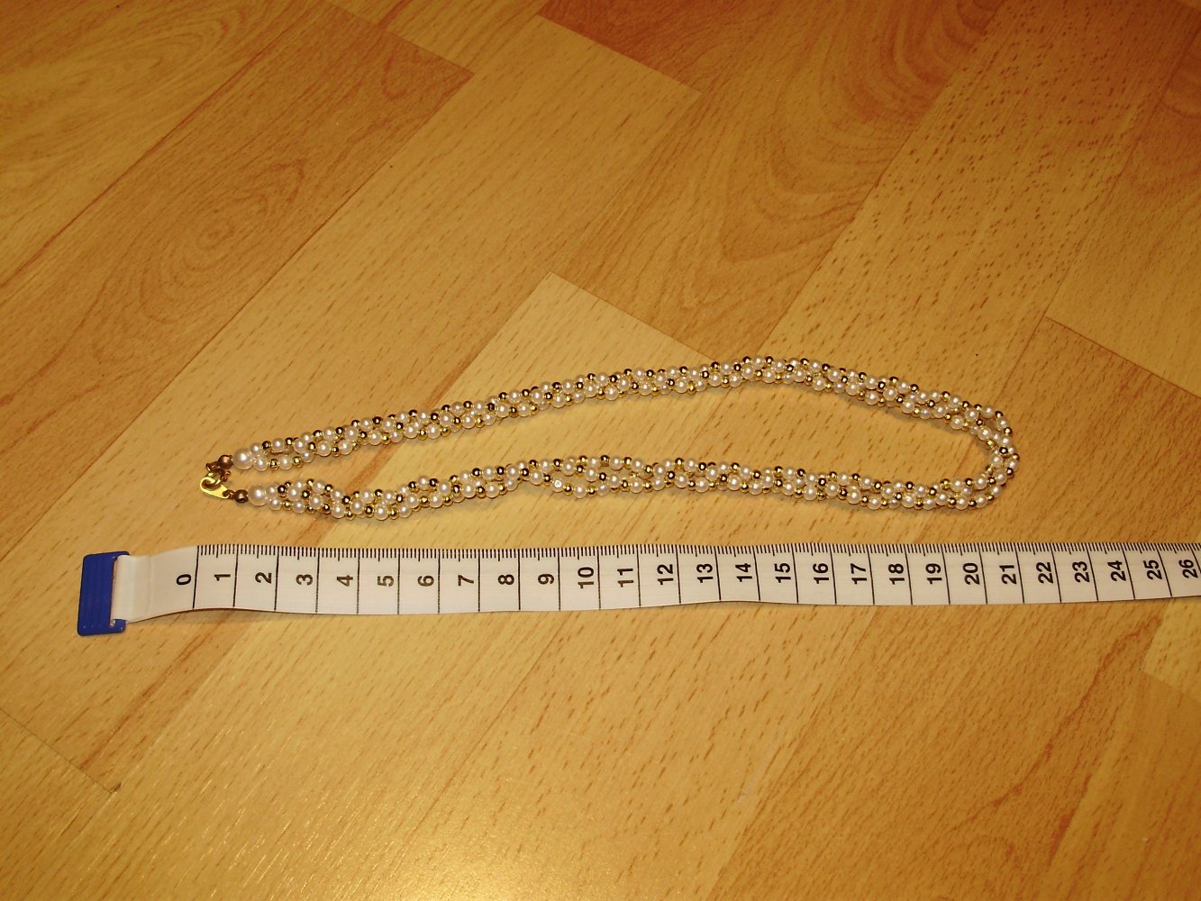 Perlenkette 3 reihig gedreht + goldene Perlen 44 cm NEU