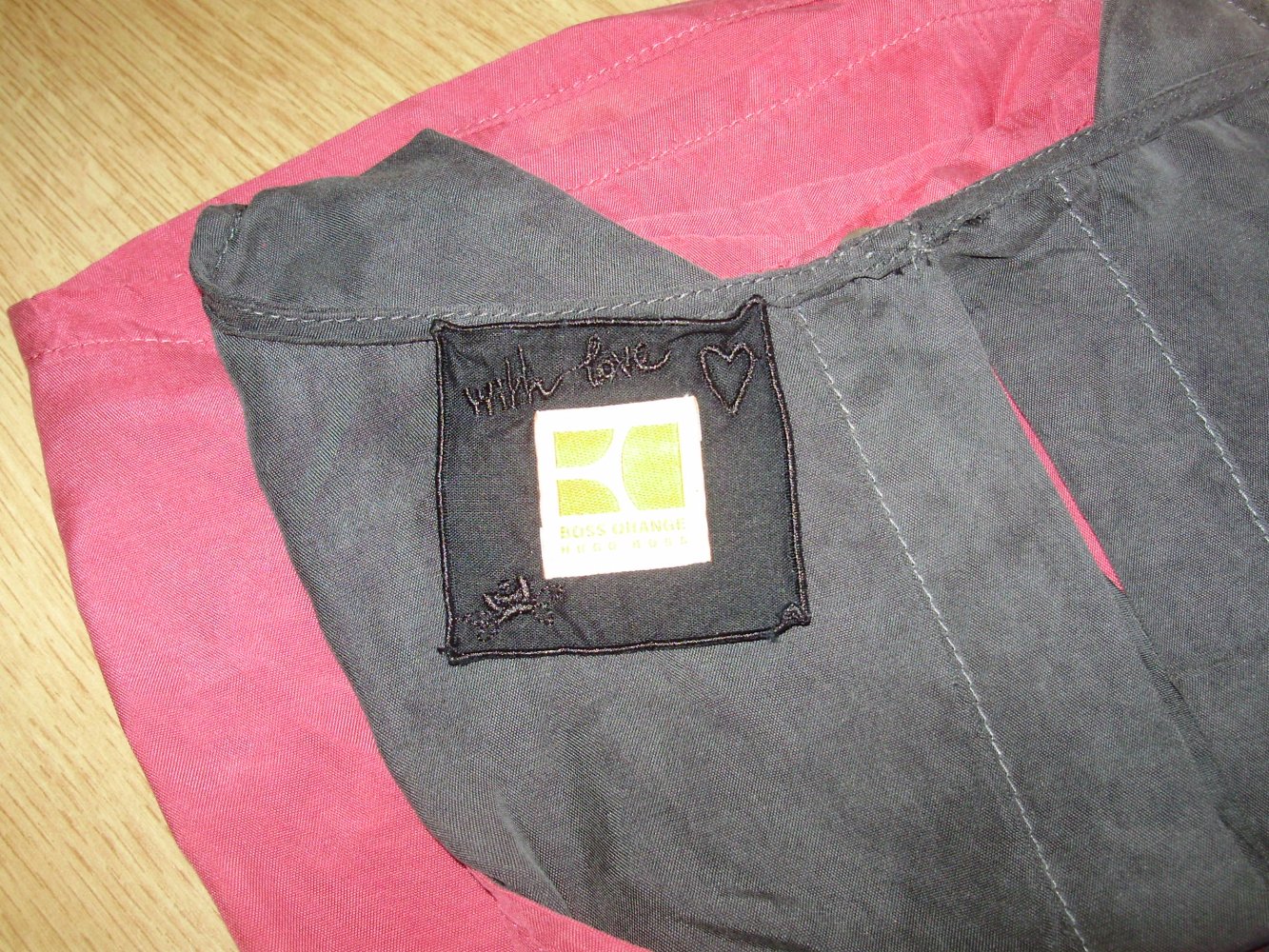Hugo Boss Langarm Shirt Seide rot blau Gr 38