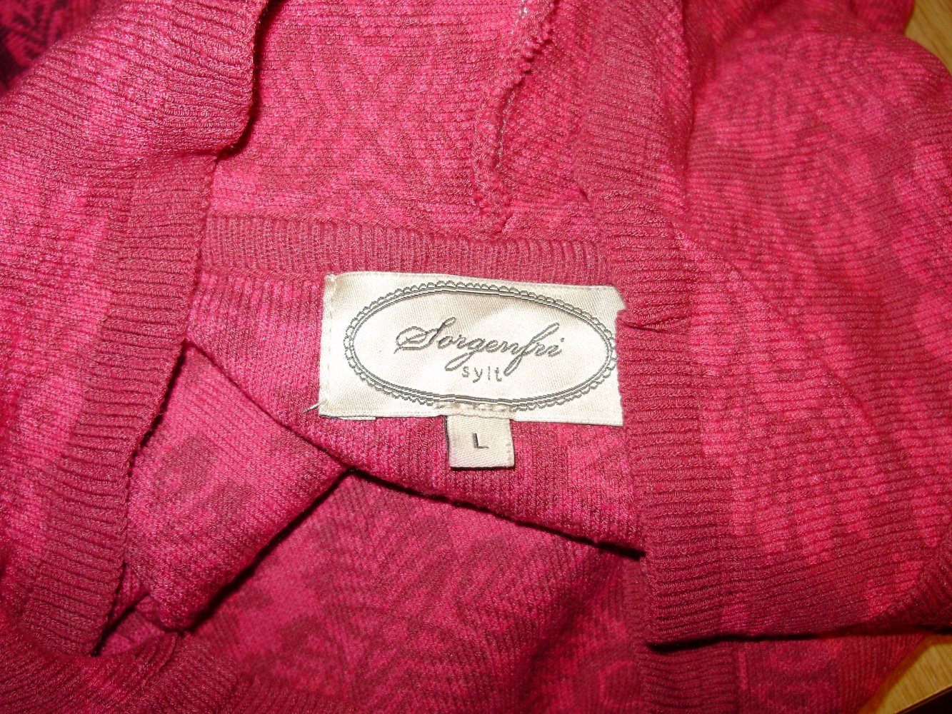 Sorgenfri Cardigan Strickjacke rosa bordeaux Kapuze XL