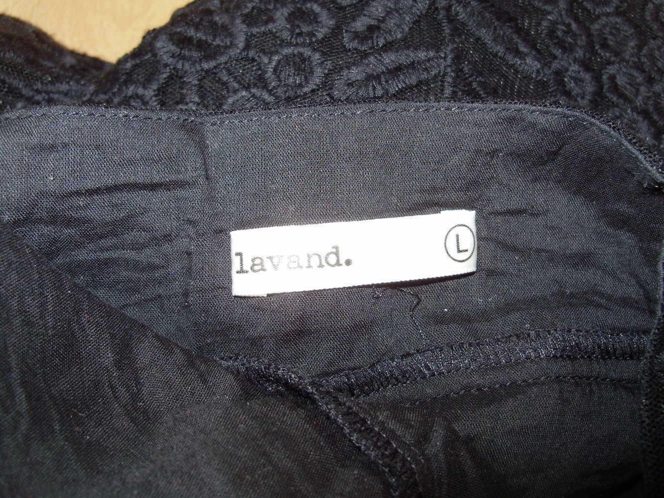 Lavand Rock knielang schwarz Spitze sehr elegant und ausgefallen Gr L