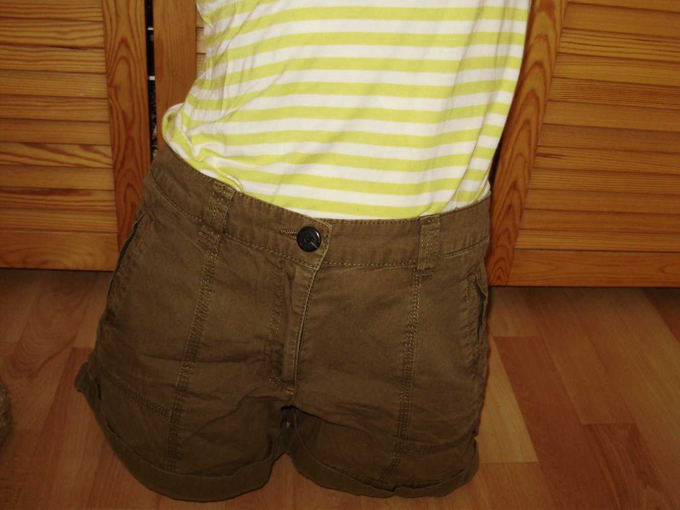 Outfit 10: horts braun+Michael Kors Shirt + Milano KA Bluse Leinen/BW S/M