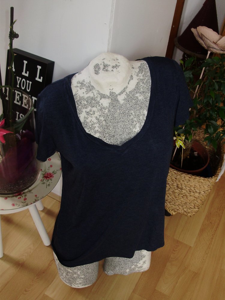 H&M Shirt blau locker V-Ausschnitt Gr M