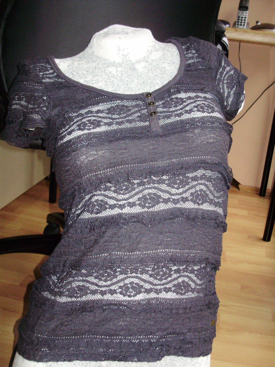 H&M Shirt Spitze allover grau Knöpfe S wie neu