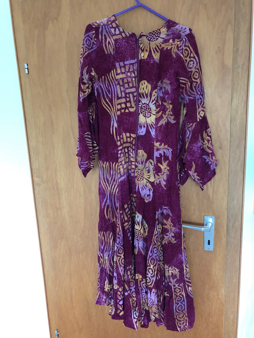 Kleid / Kostüm