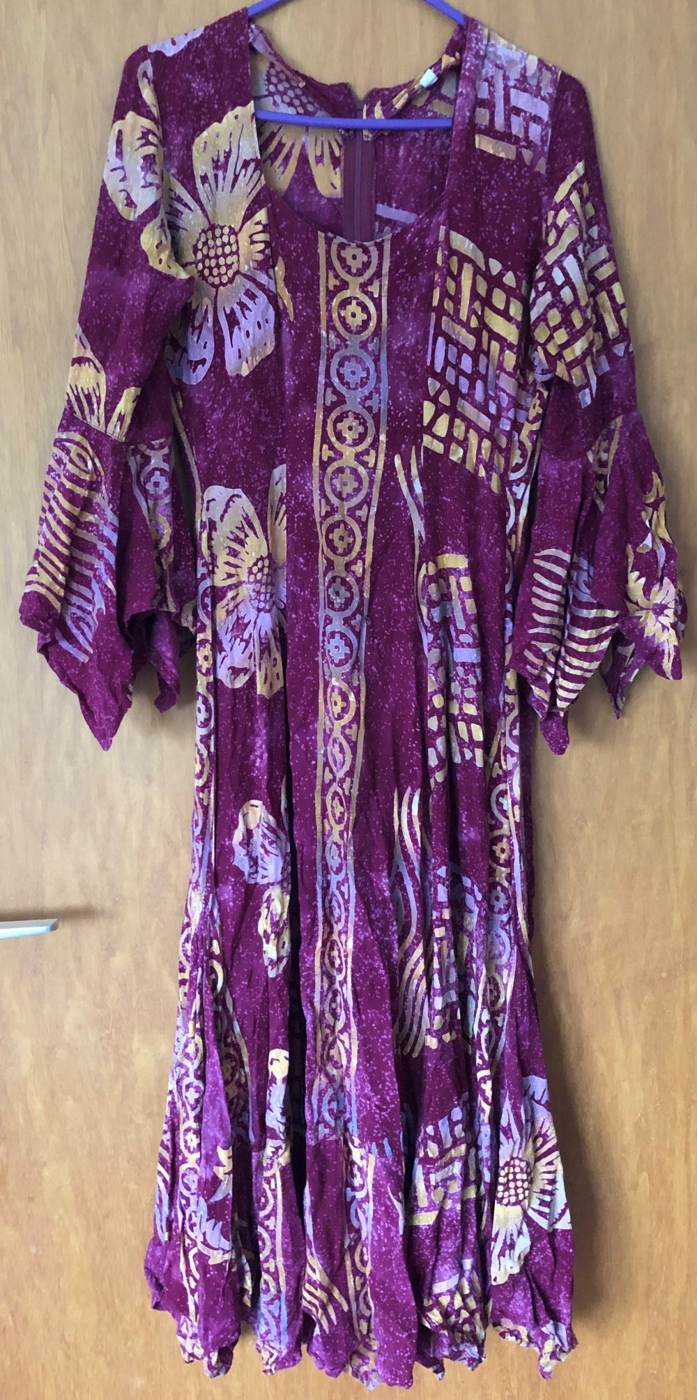 Kleid / Kostüm