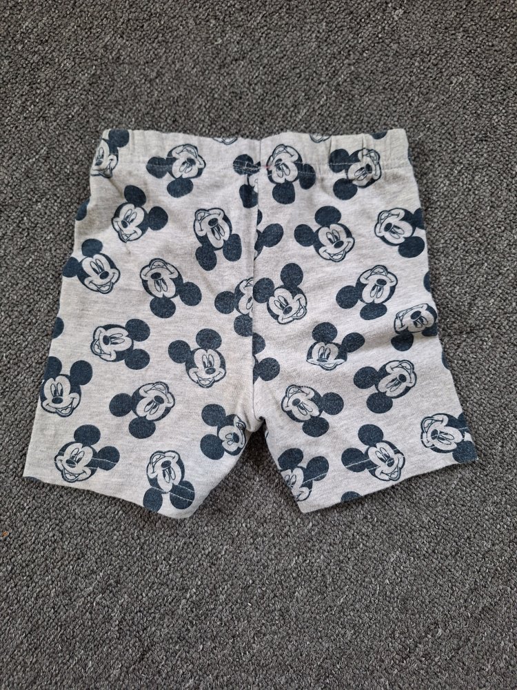 Kurze graue Mickey Mouse Radlerhose Gr. 80