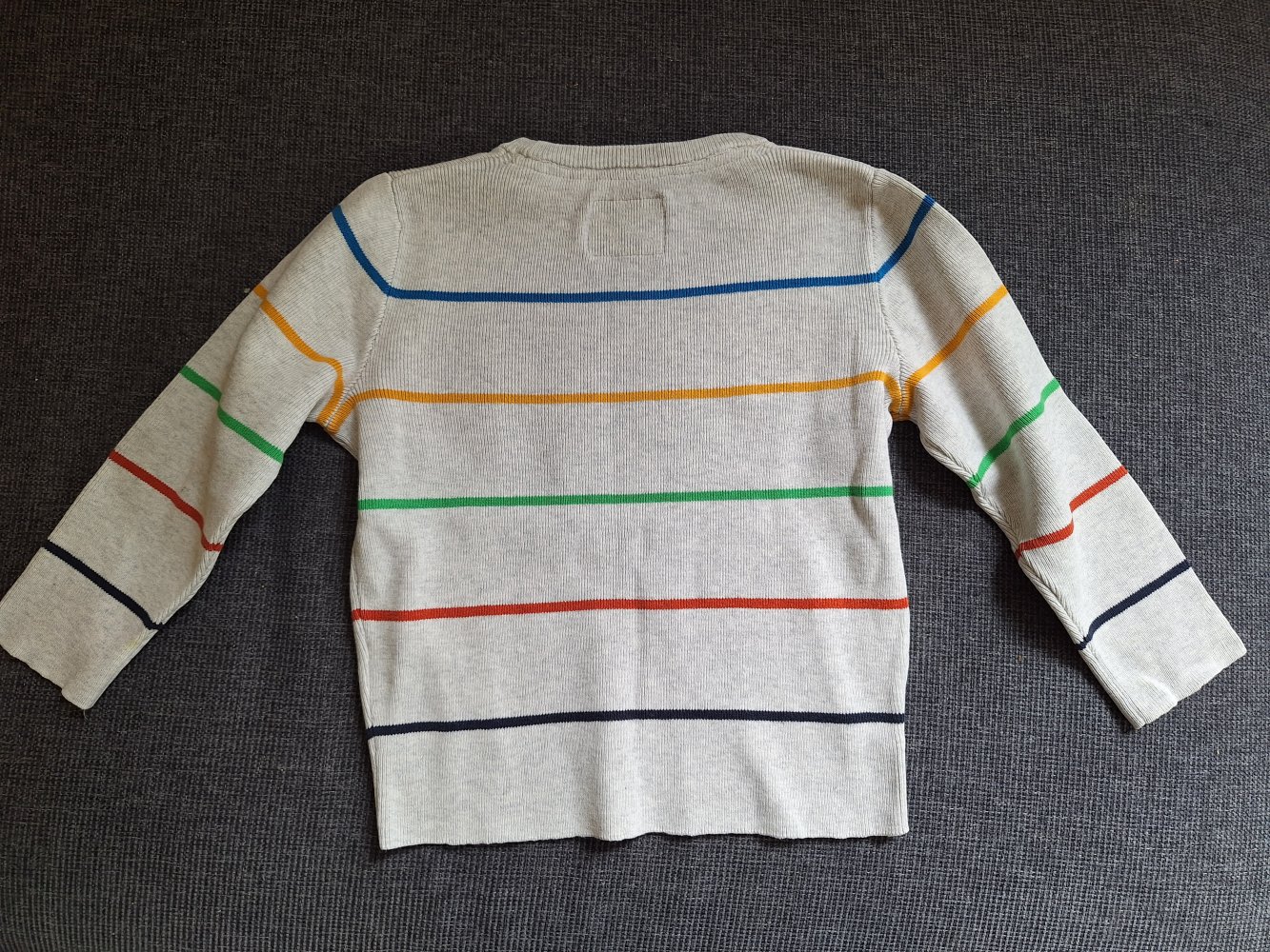 Beiger bunt gestreifter Jungs Strickpulli Gr. 104