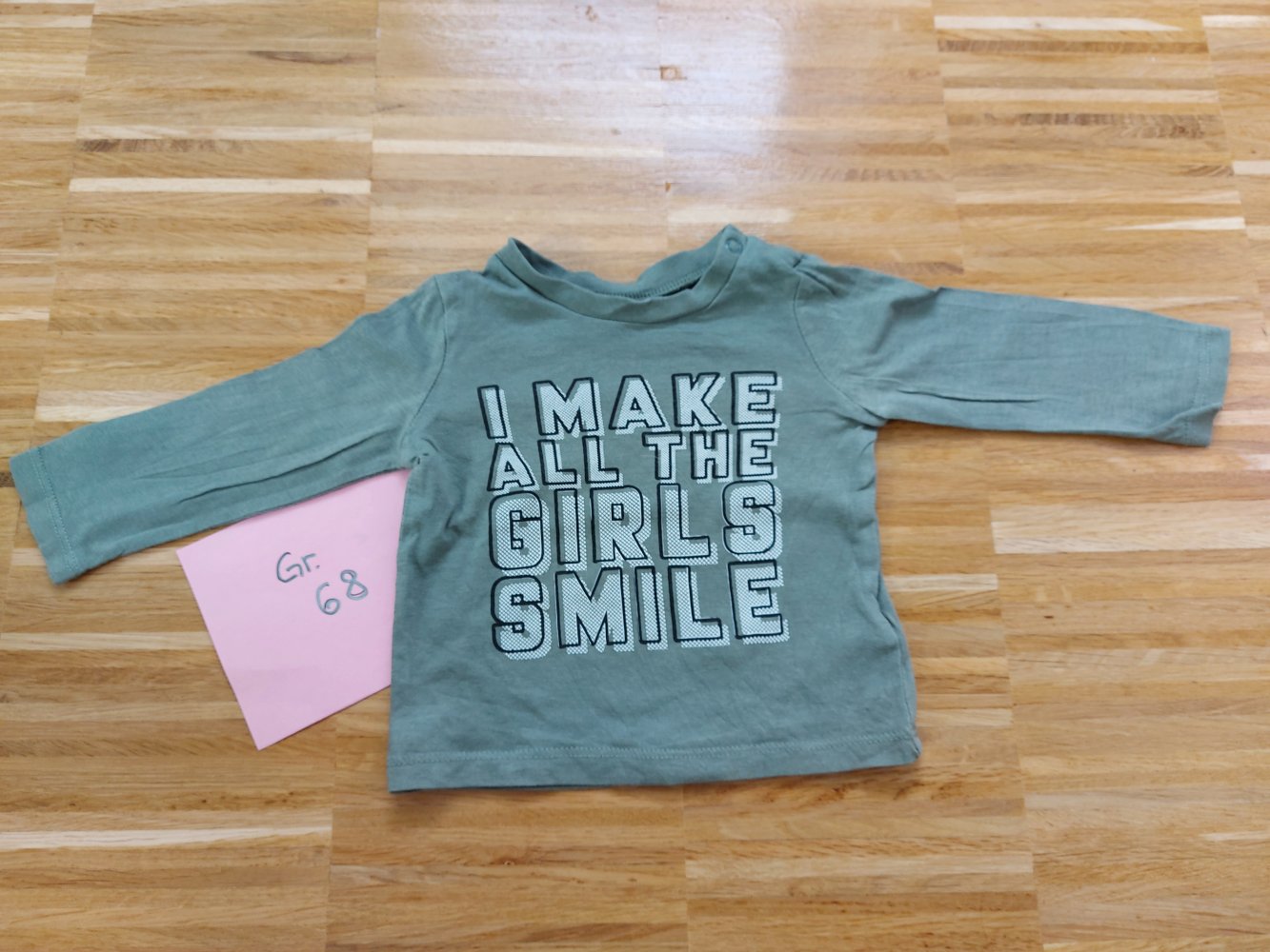 langärmliger olivgrüner Babypullover Gr. 68 I make all the girls smile