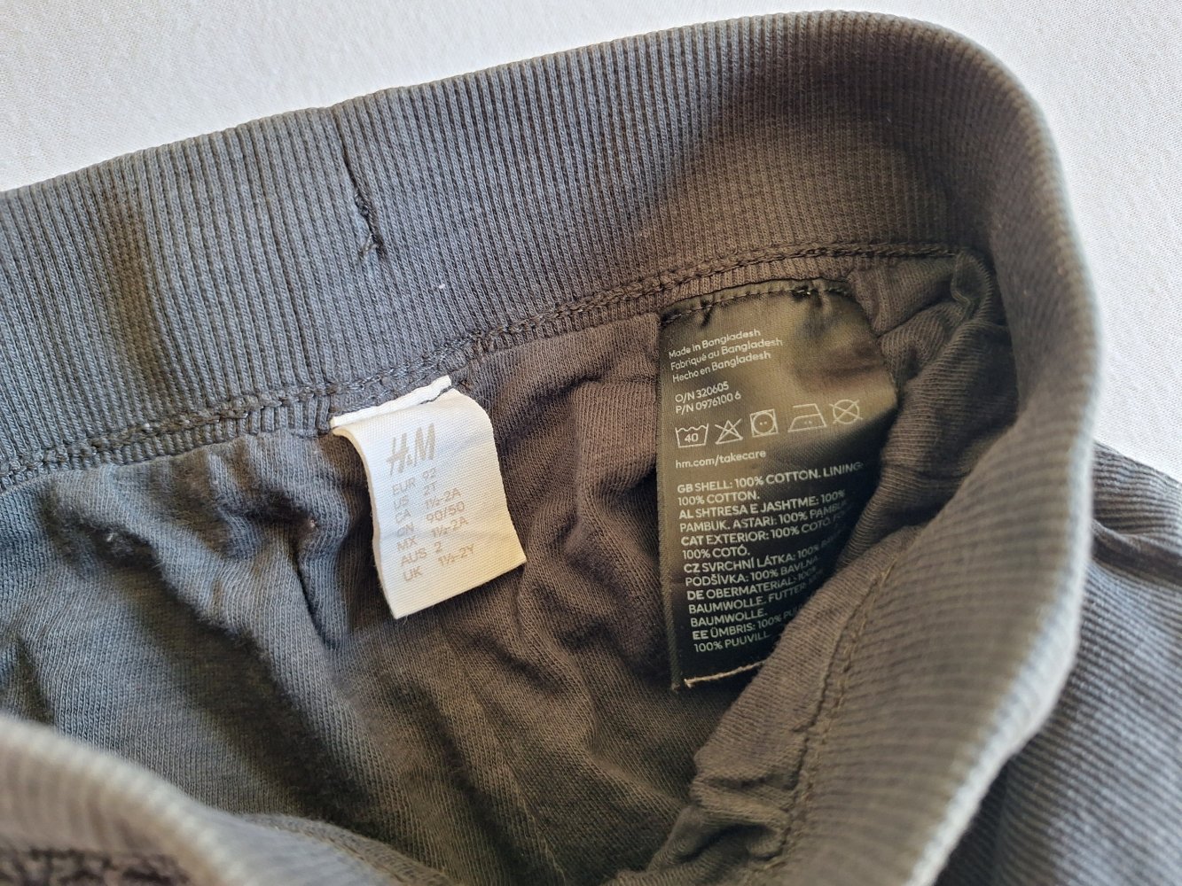 Dunkelgraue gefütterte Cordhose, Gr. 92