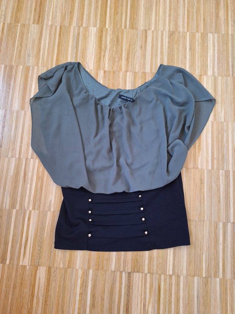 Schickes khakigrünes Blusenshirt