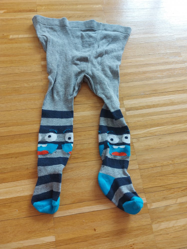 graublaue Babystrumpfhose mit kleinen Monstern Gr. 62/68