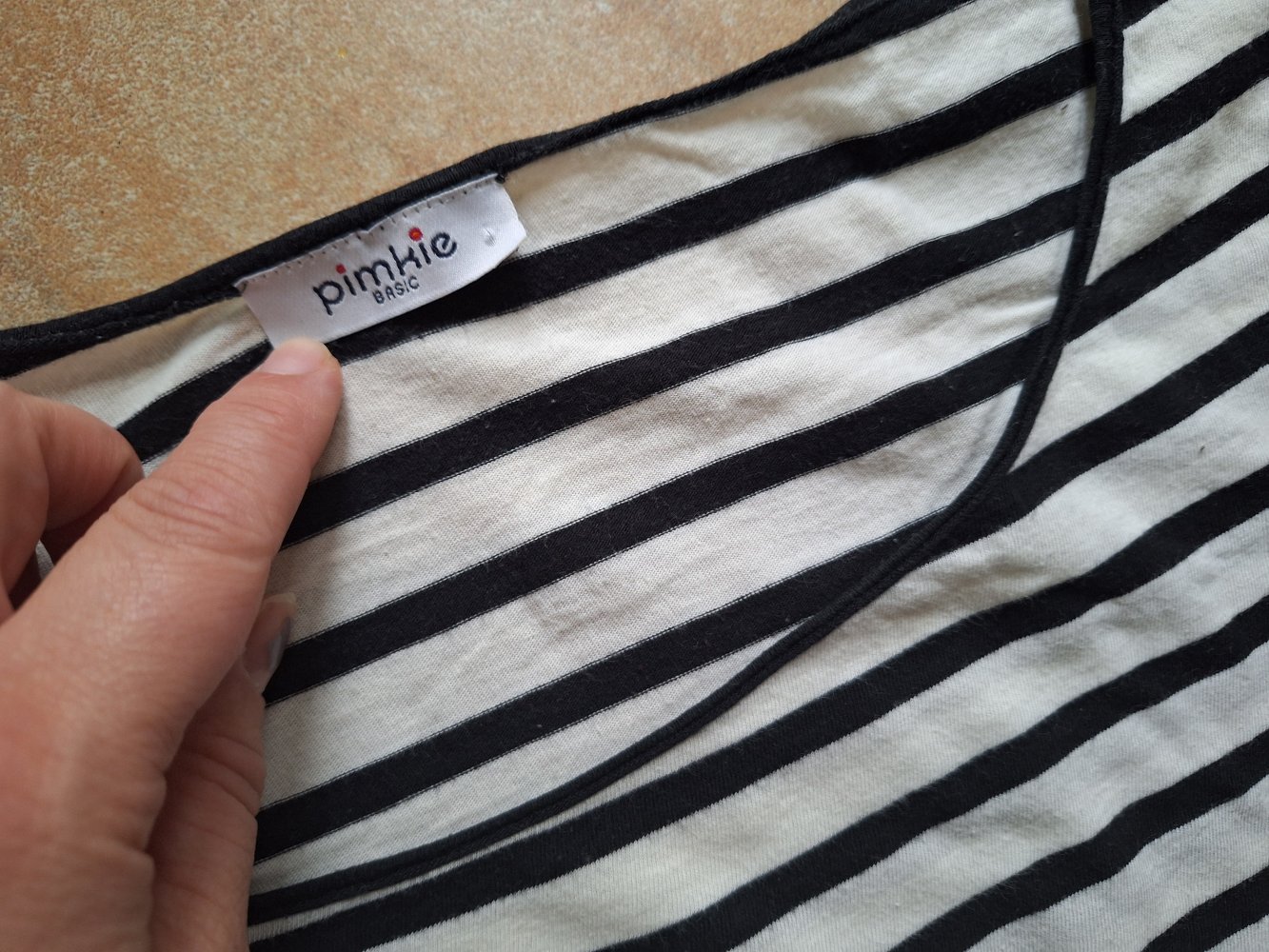 Schwarz weiß gestreiftes Sweatshirt, Gr. M