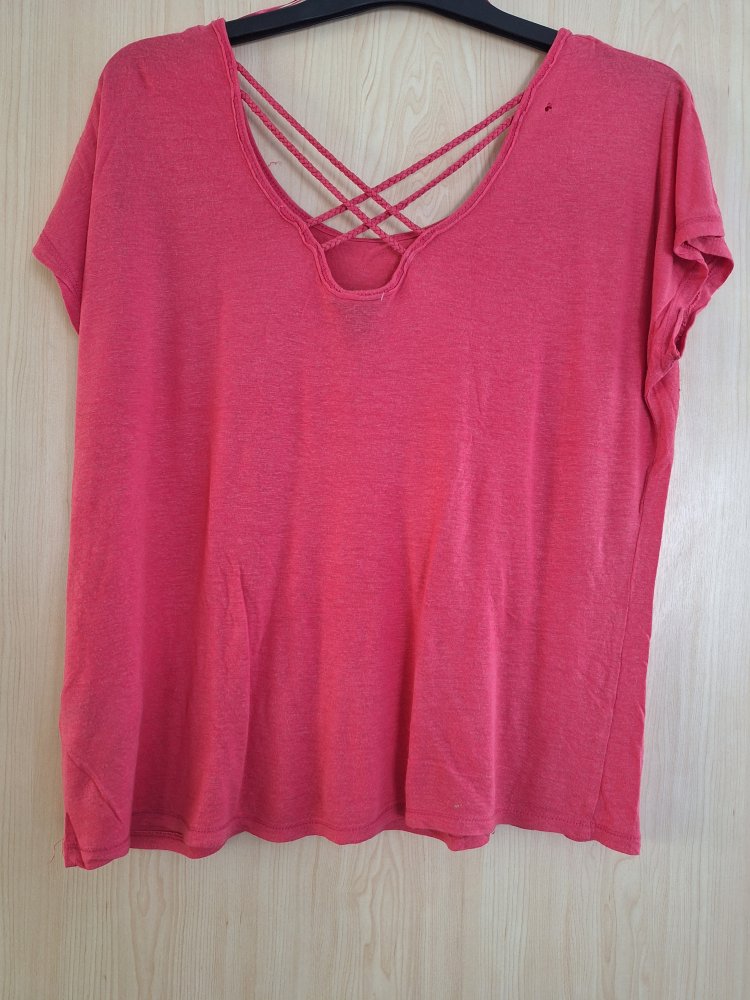 korallrotes Leinen-Shirt mit hinten gekreuzten Trägern, Gr. S