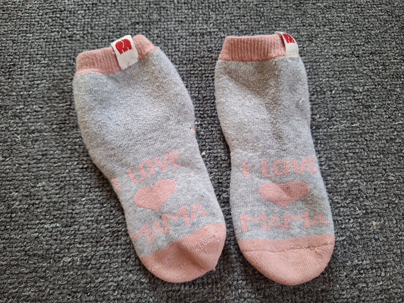grau-rosa elefanten Stoppersocken I love Mama