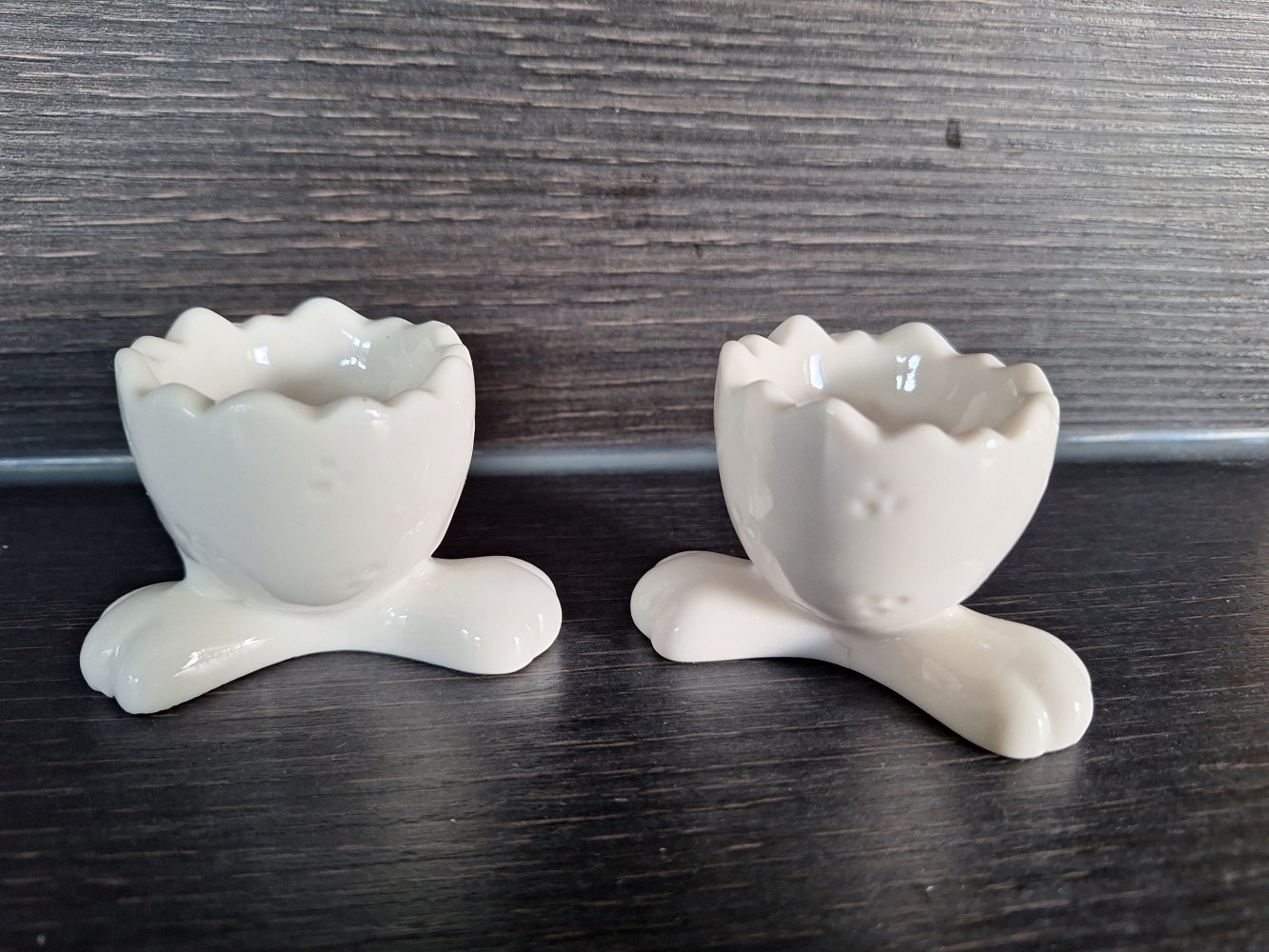 Eierbecher mit Füßen