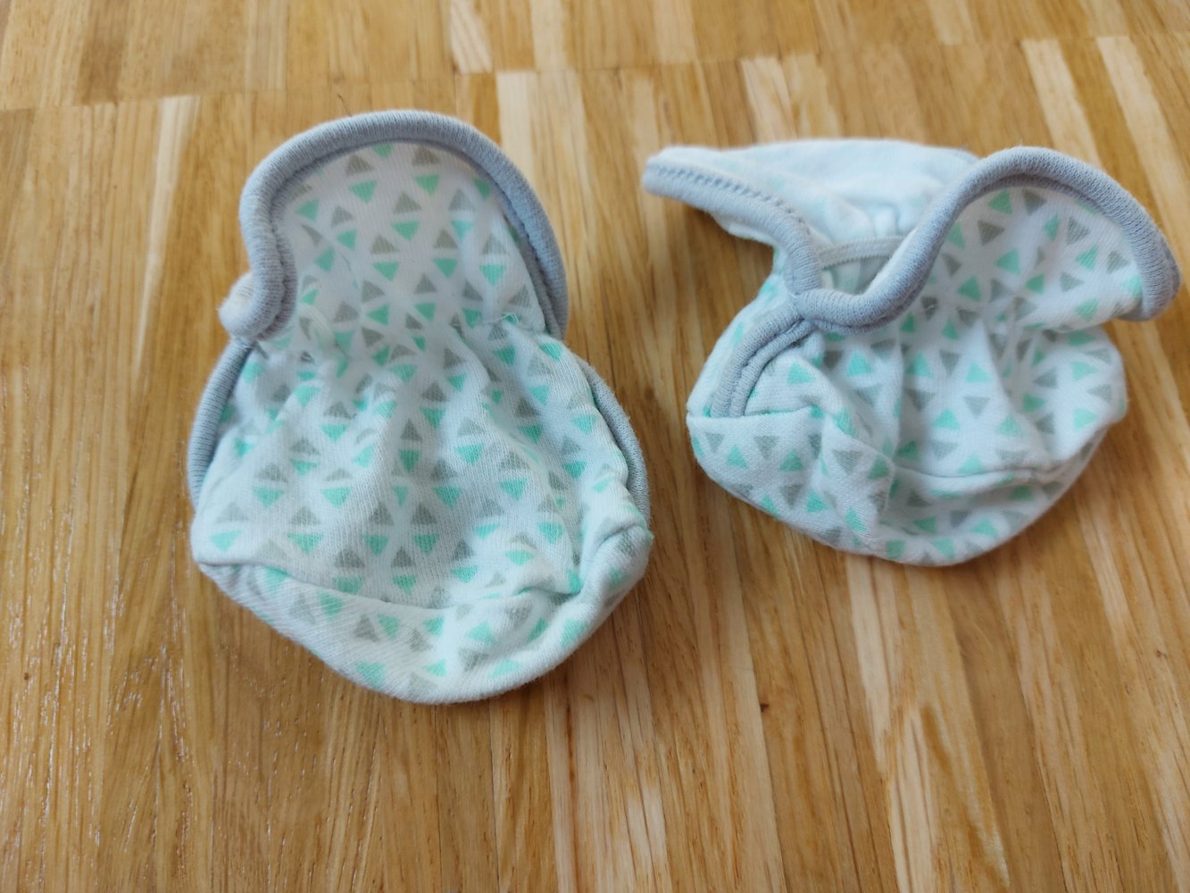 Babyschühchen / Erstlingsschühchen / Söckchen