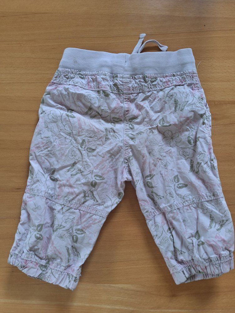 Bequeme rosa Sommer-Hose mit Muster, Gr. 86