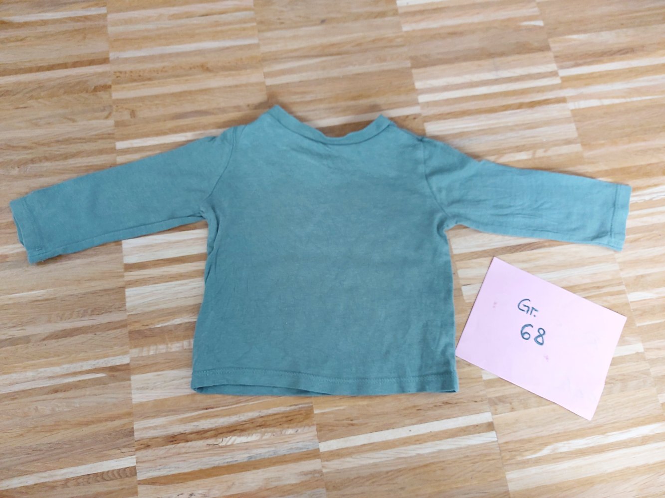 langärmliger olivgrüner Babypullover Gr. 68 I make all the girls smile