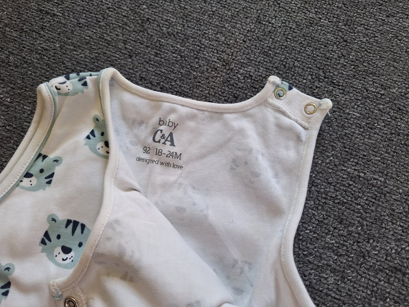 Kurzärmliger Schlafanzug/Pyjama mit Tigermotiven, Gr. 92 Jumper