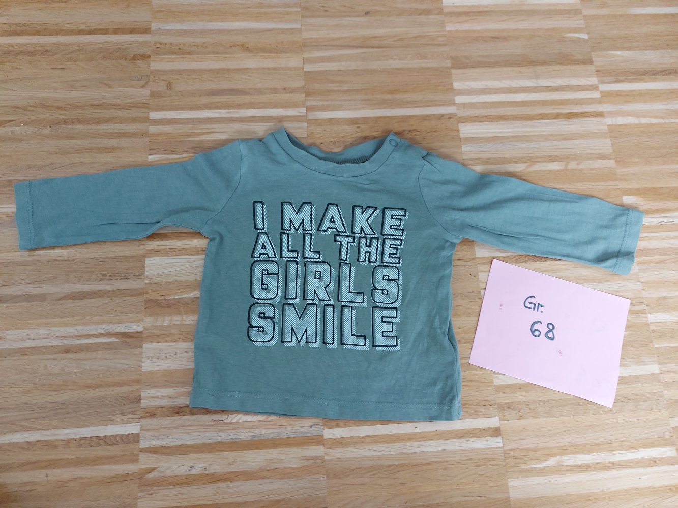 langärmliger olivgrüner Babypullover Gr. 68 I make all the girls smile