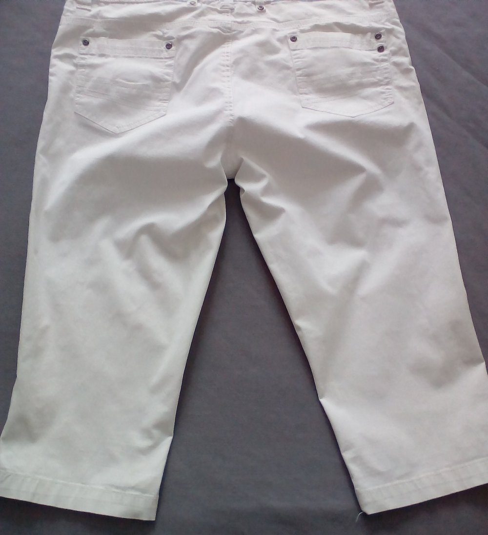 Caprihose - Jeans - Background - Gr. 42