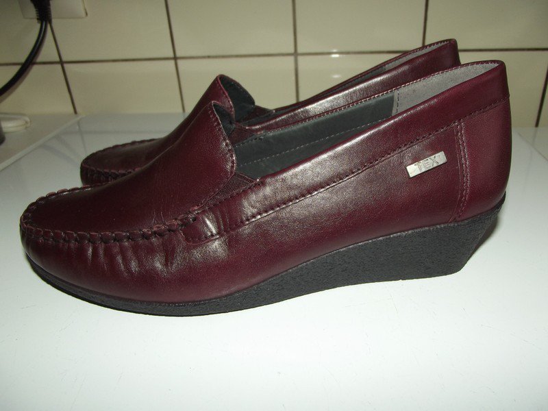 Sehr schöne neue Leder- Schuhe von Caprice