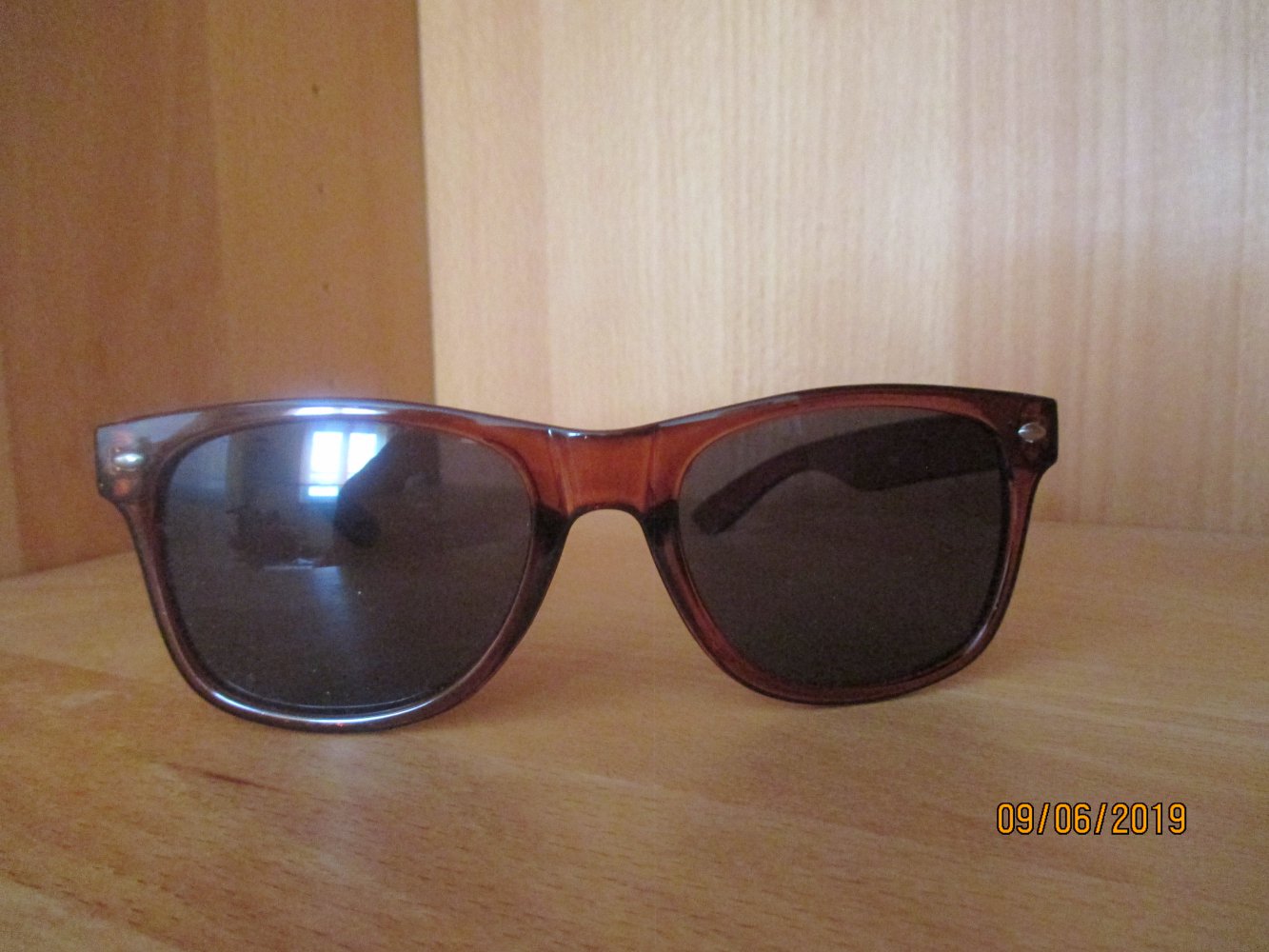 Braune Wayfarer Sonnenbrille, UV 400