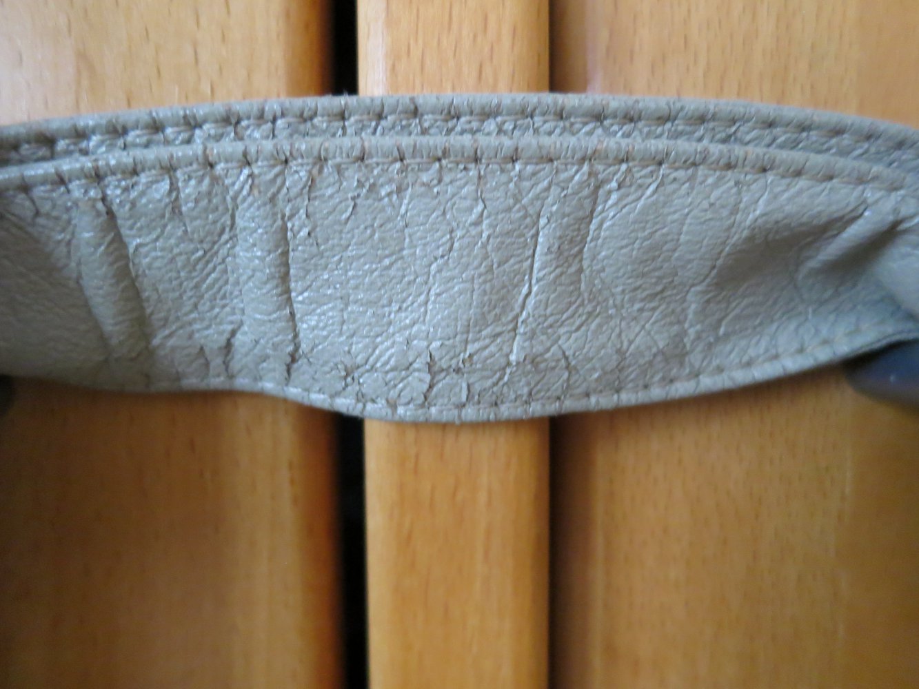 Beige, größere Handtasche