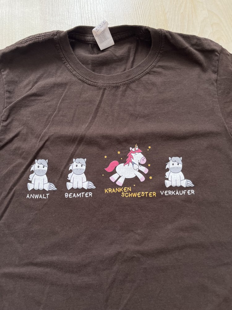 Krankenschwester fun shirt Einhorn Gr. M ungetragen 