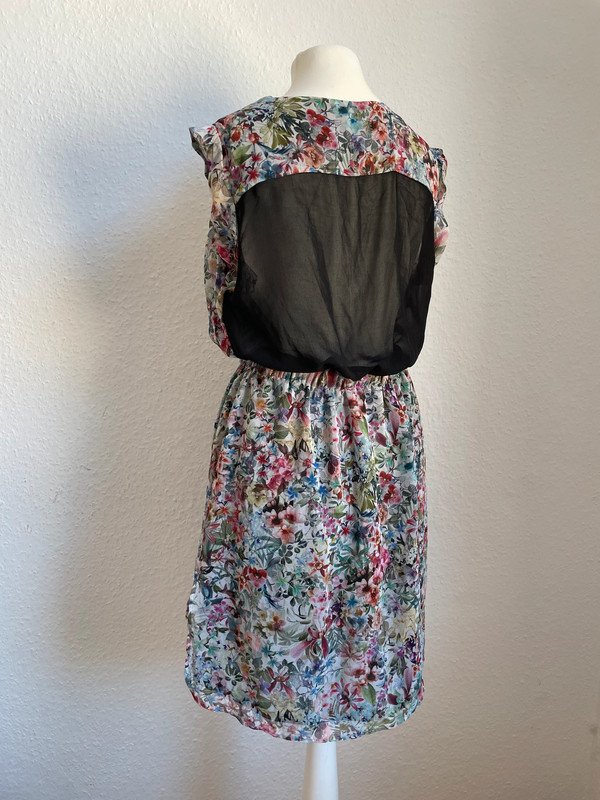 Zara kurzes Chiffon Kleid 