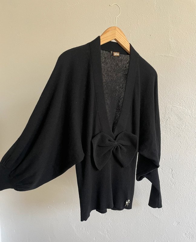 John Galliano Pullover mit Wollanteil Schleife V-Neck Ballonärmel