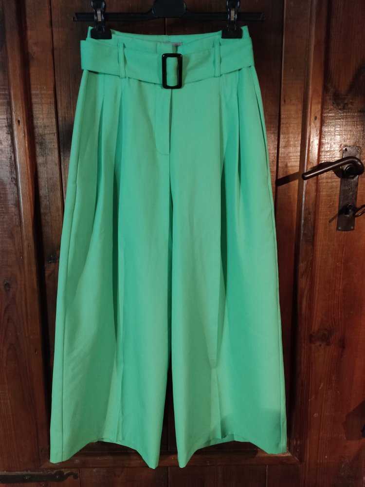 ASOS Culotte Marlene Hose High Waist Gr.32 Apfelgrün