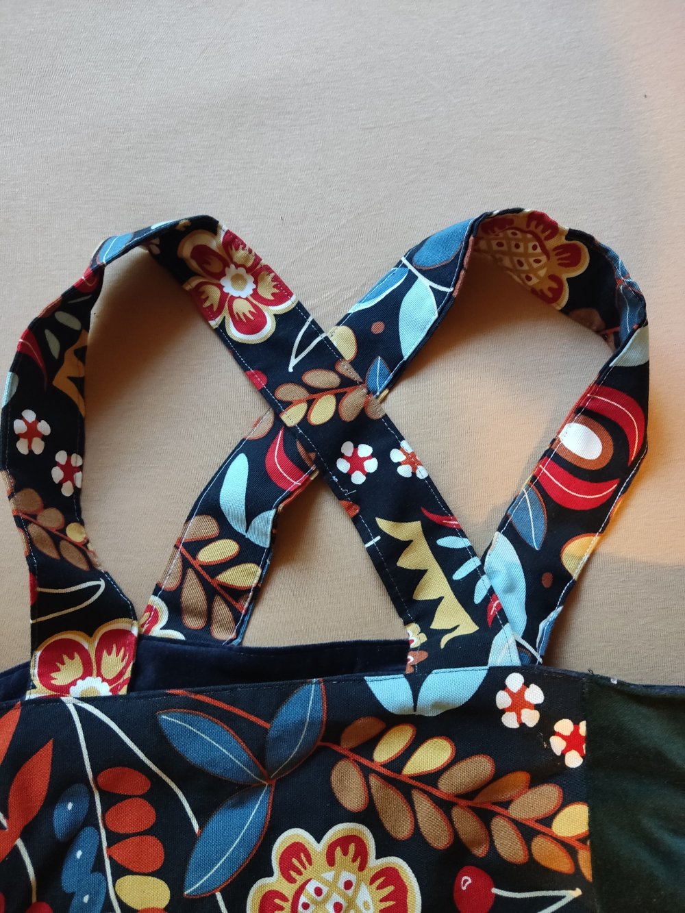 Shopper Umhängetasche schwarz-bunt