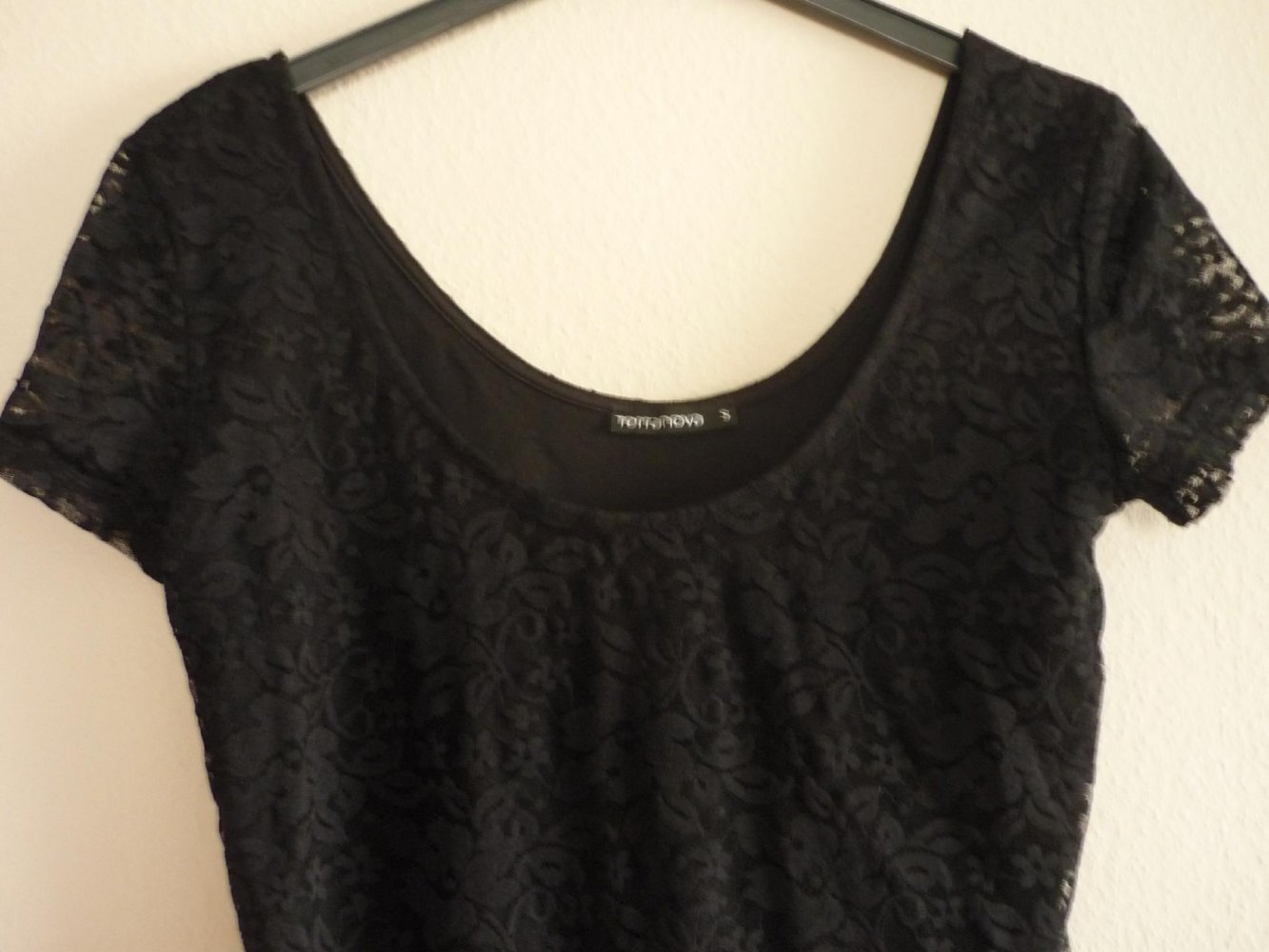 Kleid - schwarz - viel Spitze - eng anliegend - Mini Kleid Gr.S