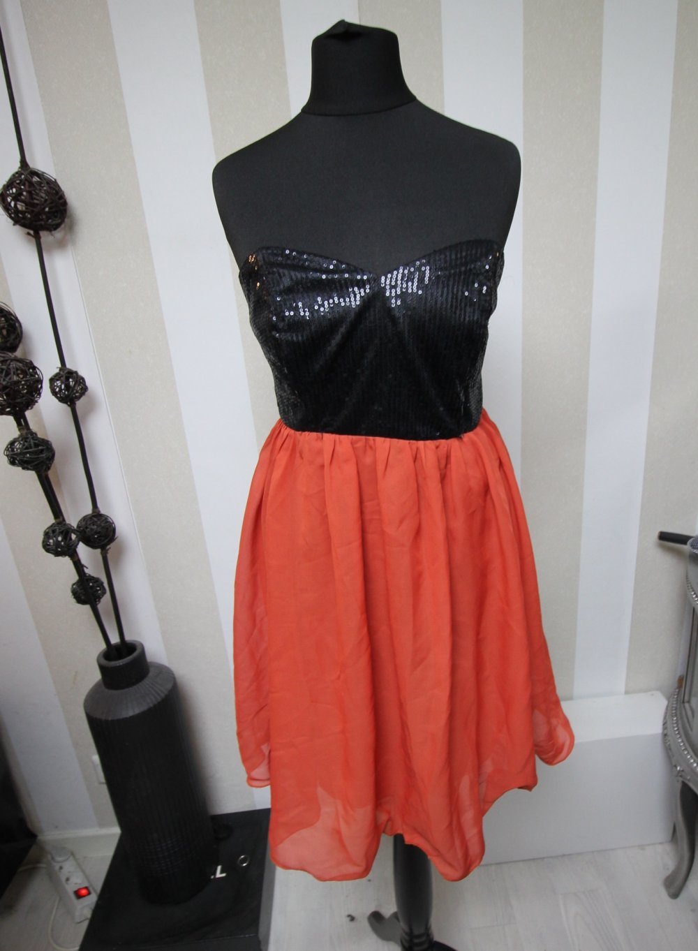 Dry Lake Abendkleid Party Cocktailkleid Pailletten Bandeau Silvester Weihnachten abiball